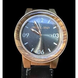 Original Grain Gold Tone Wood Bezel Black Dial Leather Band Wristwatch Box